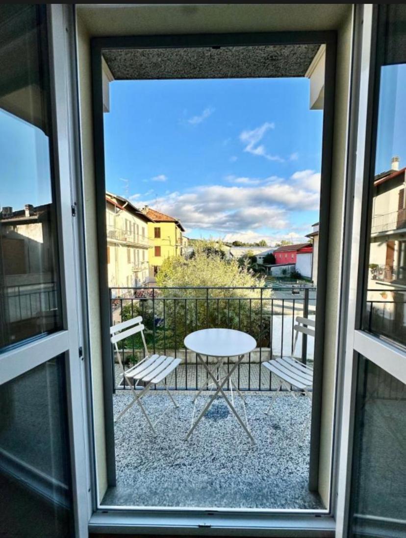 Lora Diamond Suite ,Free Parking, Self Check In,3 Como Exterior photo